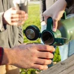 Stanley Classic Vacuum Growler Insulated Tumbler 64 Oz./ 2 Qt. (Hammertone Green)