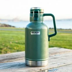 Stanley Classic Vacuum Growler Insulated Tumbler 64 Oz./ 2 Qt. (Hammertone Green)